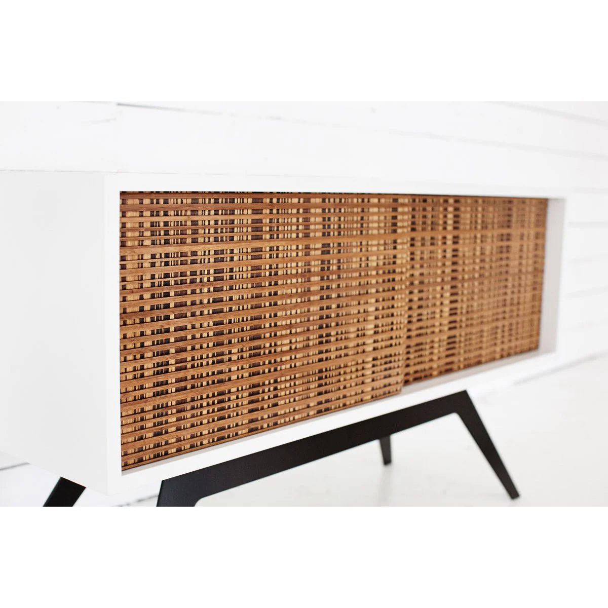 products.gallery.thumbnail_alt